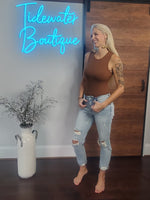 Evelyn midrise girlfriend jeans