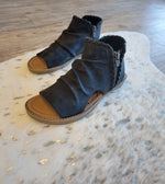 Delilah blowfish sandals