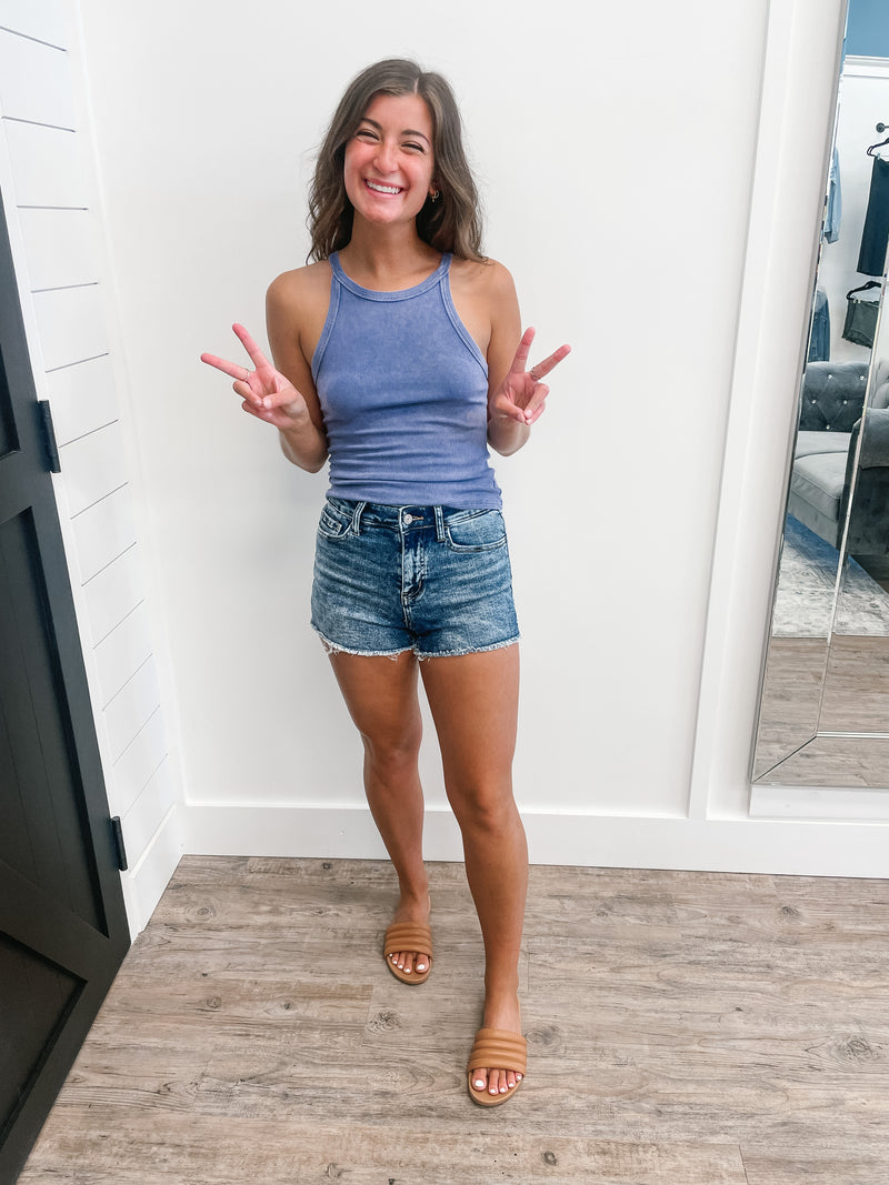 Vee Vervet stretchy shorts